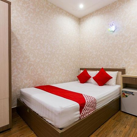 Oyo 491 Truong Sa Hotel Da Nang Bagian luar foto