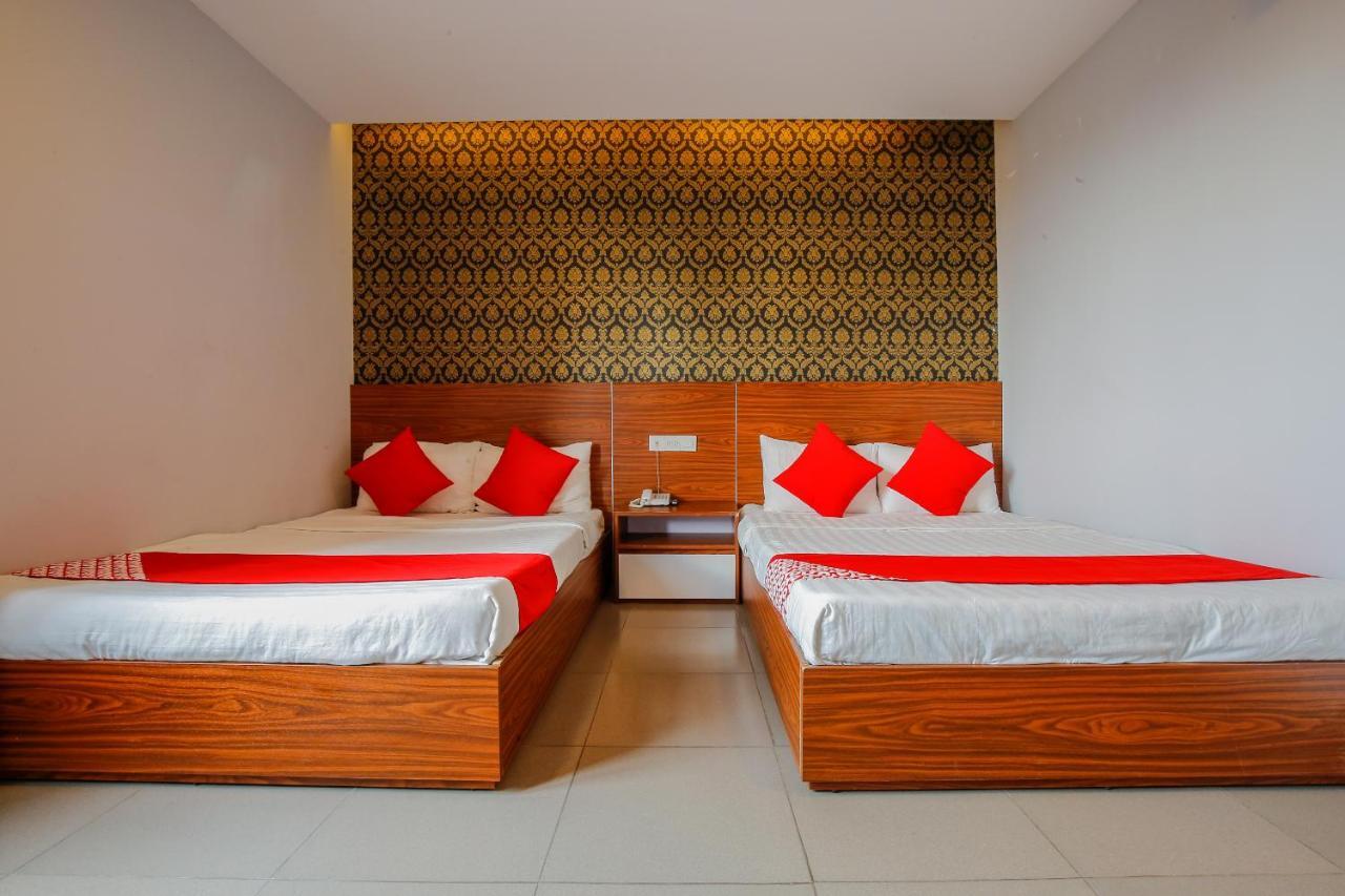 Oyo 491 Truong Sa Hotel Da Nang Bagian luar foto